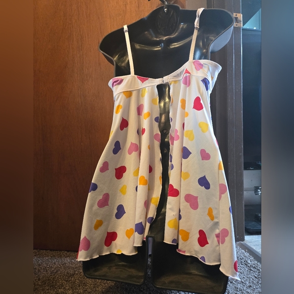 BODY by Victoria's Secret white w/multi colored heart ❤️ 💙 💜 teddy szL - Picture 4 of 6